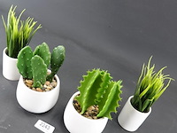 4 kunstcactussen in pot - afbeelding 3 van  5