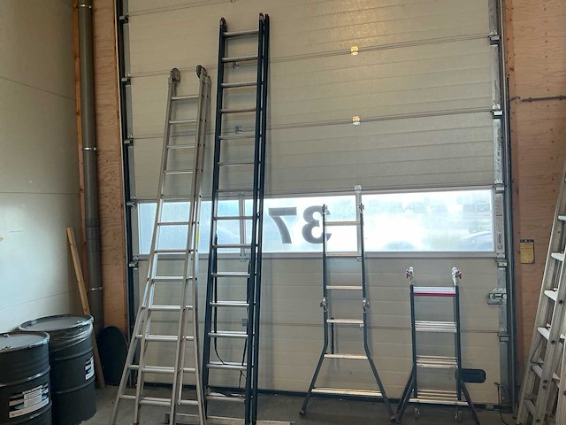 4 ladders 3 x altrex 1 x little jumbo ladder en trap - afbeelding 2 van  12