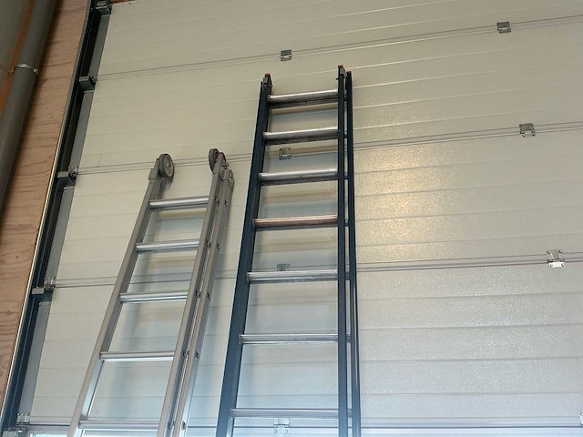 4 ladders 3 x altrex 1 x little jumbo ladder en trap - afbeelding 5 van  6