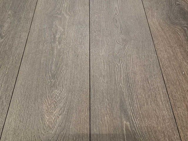 4 m2 laminaat plank - 1288 x 195 x 12 mm - afbeelding 1 van  3