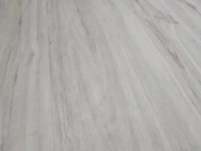 4 m2 pvc spc click plank - 1500 x 200 x 6 mm - afbeelding 1 van  3