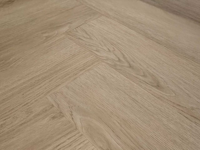 4 m2 pvc spc click visgraat - 750 x 150 x 6,5 mm - afbeelding 1 van  3