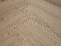 4 m2 pvc spc click visgraat - 750 x 150 x 6,5 mm - afbeelding 1 van  3