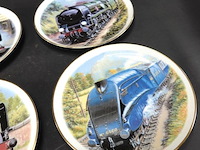 4 majesty of steam engels porseleinen borden - afbeelding 3 van  5