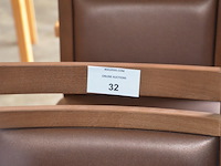 4 modern houten barkrukken bruine rug en zit - afbeelding 5 van  6