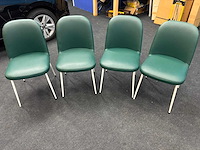 4 nieuwe groene leren stoelen - afbeelding 1 van  3