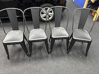 4 nieuwe zwarte stoelen - afbeelding 1 van  3