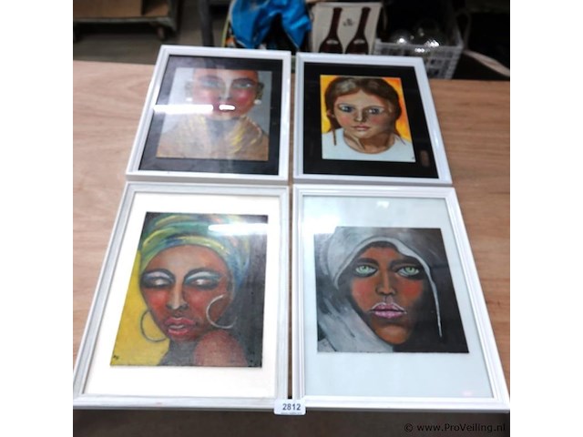 4 olieverfschilderij op doek in lijst - afbeelding 1 van  5