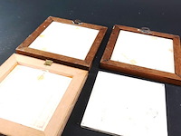 4 oude tegels (3 in houten lijst) - afbeelding 4 van  5