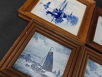 4 oude tegels in houten lijsten - afbeelding 2 van  5