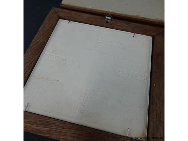 4 oude tegels in houten lijsten - afbeelding 5 van  5