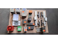 4 pallets met elektrische componenten - afbeelding 15 van  18