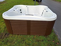 4 persoons jacuzzi en buitenspa - afbeelding 22 van  32