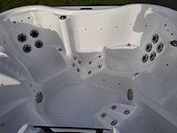 4 persoons jacuzzi en buitenspa - afbeelding 5 van  32