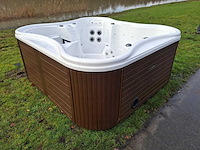 4 persoons jacuzzi en buitenspa - afbeelding 21 van  32
