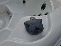 4 persoons jacuzzi en buitenspa - afbeelding 4 van  27