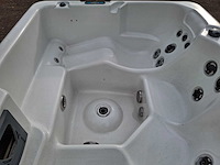 4 persoons jacuzzi en buitenspa - afbeelding 5 van  27