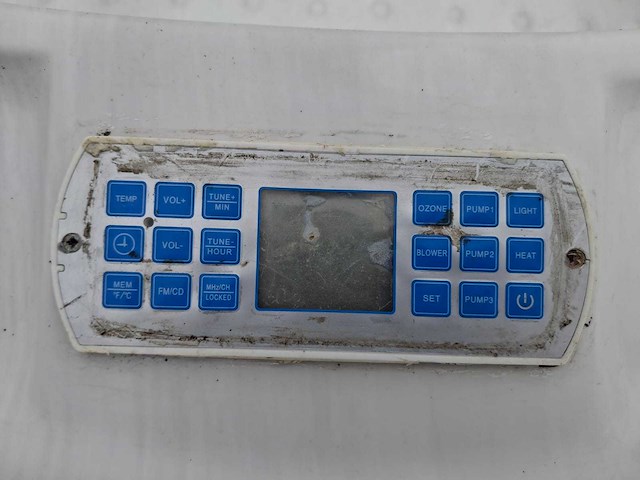 4 persoons jacuzzi en buitenspa - afbeelding 10 van  21