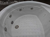 4 persoons jacuzzi en buitenspa - afbeelding 4 van  21