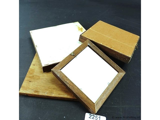 4 porseleinen tegels - afbeelding 4 van  5