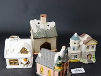 4 porseleinen winter/kersthuisjes - afbeelding 1 van  5