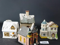 4 porseleinen winter/kersthuisjes - afbeelding 3 van  5