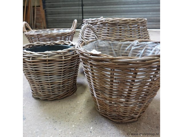 4 rieten manden - afbeelding 3 van  5