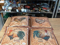 4 schone kussens (z.g.a.n.) kussen met hanendecor - afbeelding 1 van  5