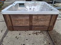 4 season 6 persoons jacuzzi en buitenspa - afbeelding 9 van  29