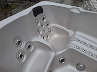 4 season spa 5 persoons jacuzzi en buitenspa - afbeelding 3 van  27