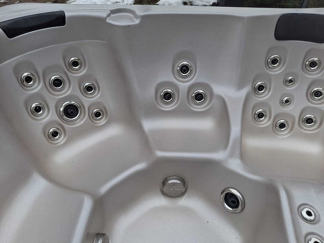 4 season spa 5 persoons jacuzzi en buitenspa - afbeelding 8 van  27