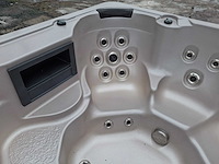4 season spa 5 persoons jacuzzi en buitenspa - afbeelding 14 van  27
