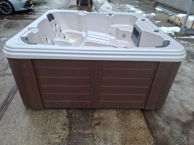 4 season spa 5 persoons jacuzzi en buitenspa - afbeelding 22 van  27