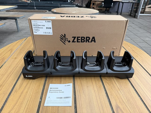 4-slots oplaadstation voor zebra mc93 zebra - afbeelding 1 van  9