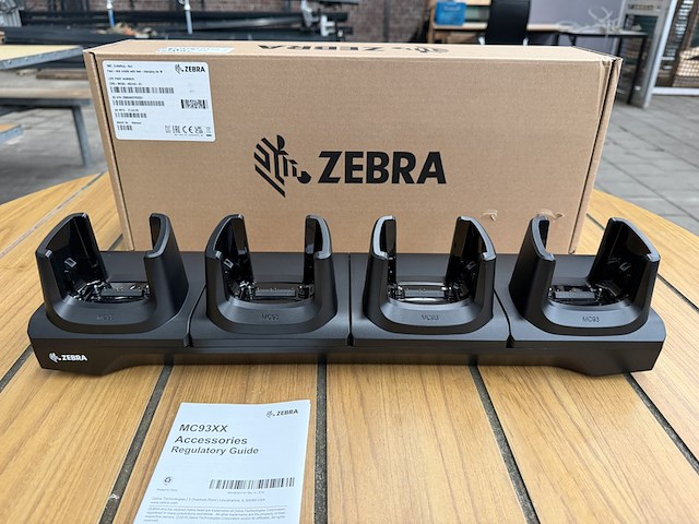 4-slots oplaadstation voor zebra mc93 zebra - afbeelding 2 van  9