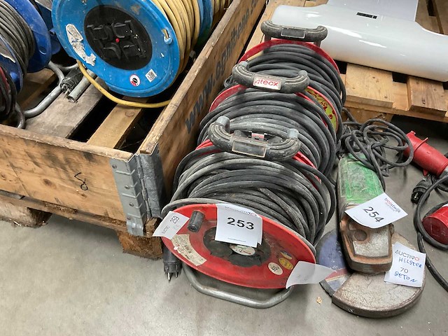 4-teck - verlengkabelhaspels (3x) - afbeelding 1 van  5