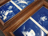 4 tegels in 2 houten lijsten - afbeelding 4 van  5