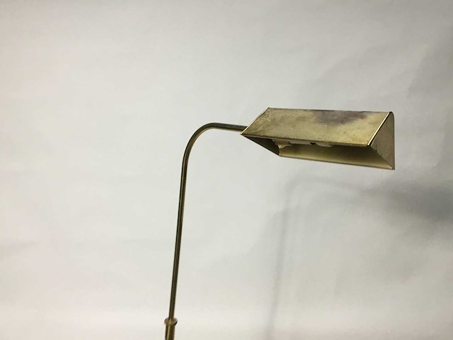 4 verschillende lampen - desk lamp - afbeelding 5 van  12