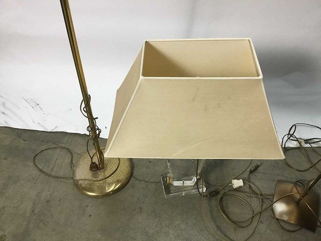 4 verschillende lampen - desk lamp - afbeelding 9 van  12