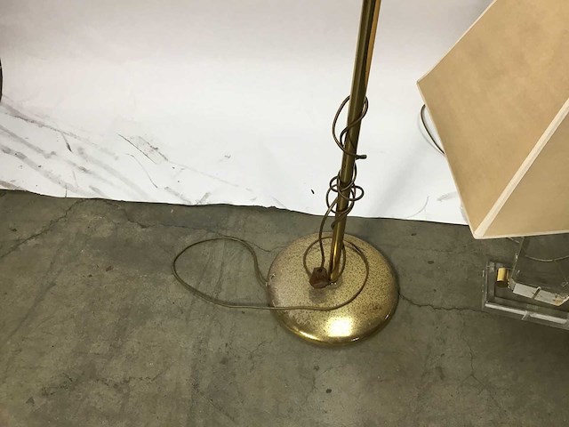 4 verschillende lampen - desk lamp - afbeelding 3 van  8