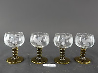 4 vintage glazen geëtste roemers - afbeelding 1 van  5