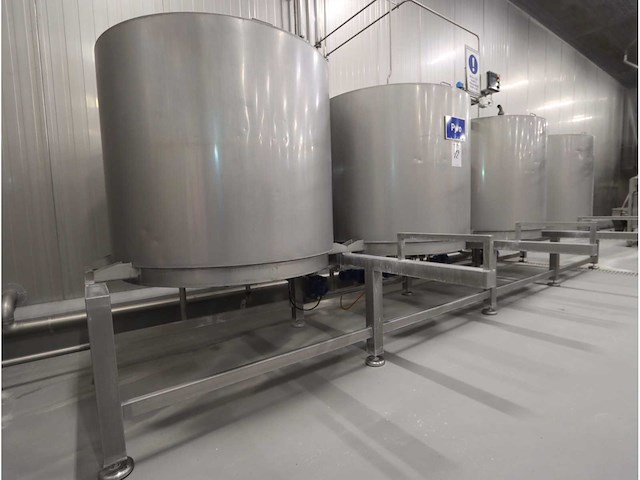 4-voudige geïsoleerde tankopstelling - afbeelding 3 van  7