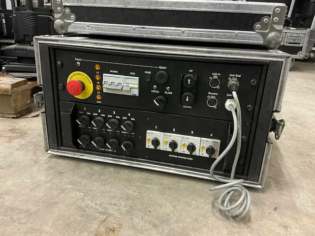 4-way elektrische kettingtakel controller - afbeelding 1 van  6