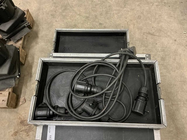 4-way elektrische kettingtakel controller - afbeelding 6 van  6
