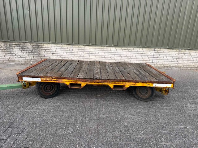 4-wiel gestuurde intern transportaanhanger – 4.500 kg – volrubber - afbeelding 6 van  11