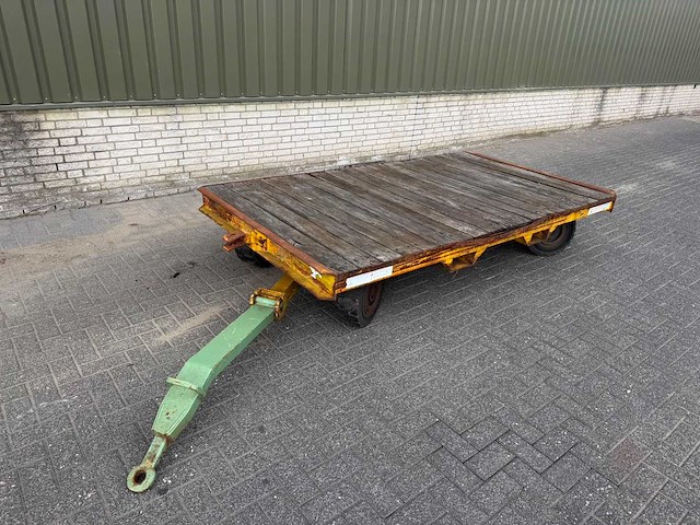 4-wiel gestuurde intern transportaanhanger – 4.500 kg – volrubber - afbeelding 3 van  11