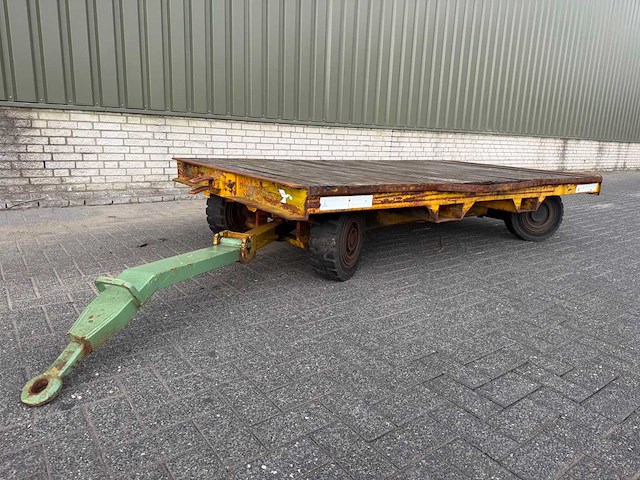 4-wiel gestuurde intern transportaanhanger – 4.500 kg – volrubber - afbeelding 1 van  11