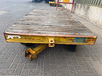 4-wiel gestuurde intern transportaanhanger – 4.500 kg – volrubber - afbeelding 8 van  11