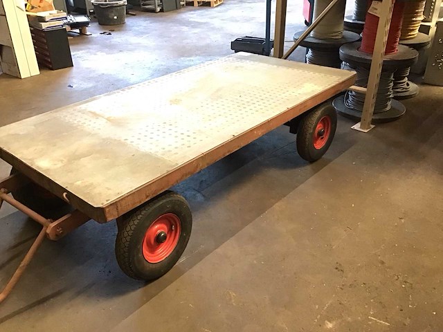 4-wielige plateauwagen - afbeelding 4 van  4