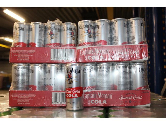 4 x 12 blikken captain morgan spiced gold & cola 0,25cl. tht 11-2025. bod inclusief statiegeldwaarde van 7,... - afbeelding 1 van  2